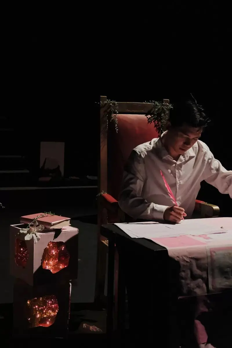 Miracle, The Musicle - Edinburgh Fringe stage design and installation 2025 - OMMFA