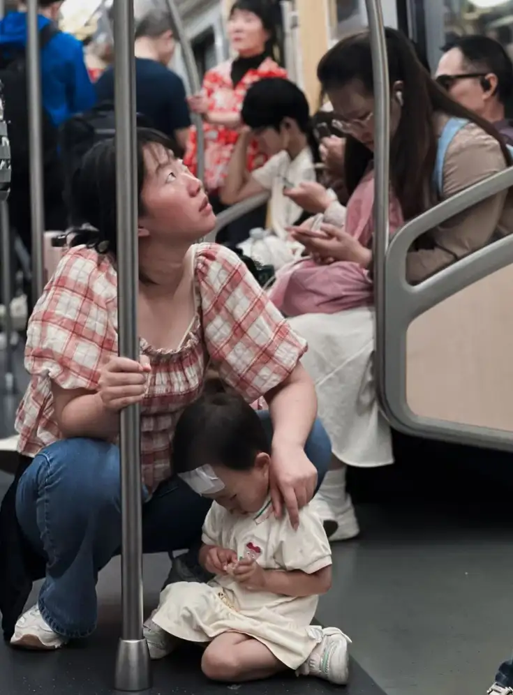 100 Things to Do on the Subway - OMMFA Exhibition Documentation